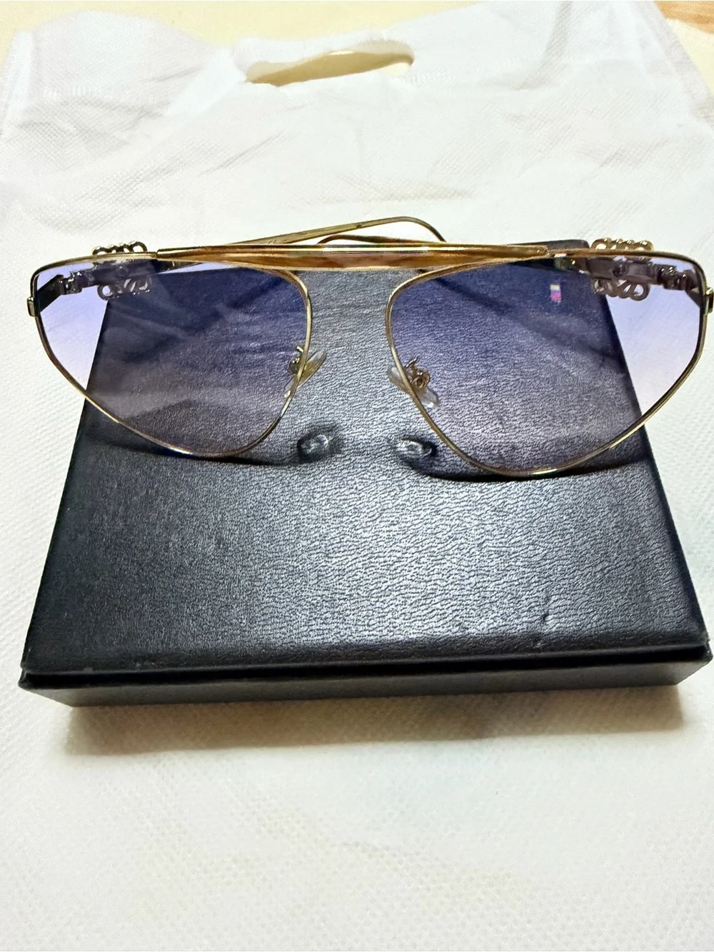 Gold Frame Women's high end Aviator Sunglasses with Light Purple Lenses